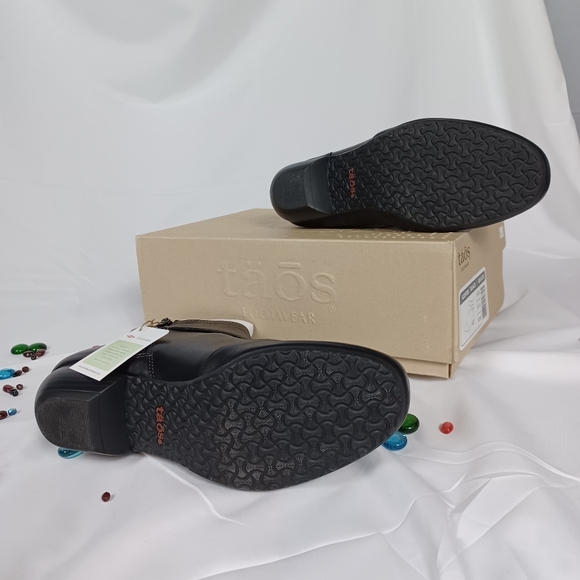 Taos Addition leather black boots nwt, size 9 - Picture 8 of 8